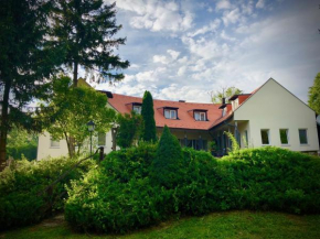 Guest House Atrium Vendégház